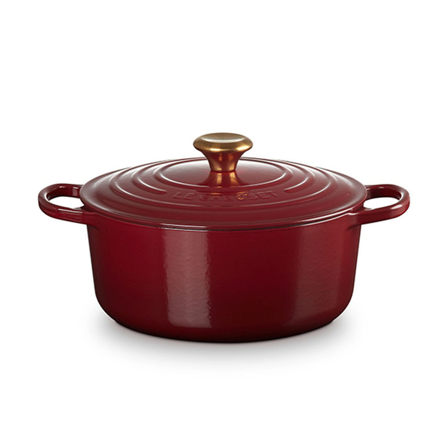 Le Creuset Signature Enameled Cast Iron Round Dutch Oven with Lid